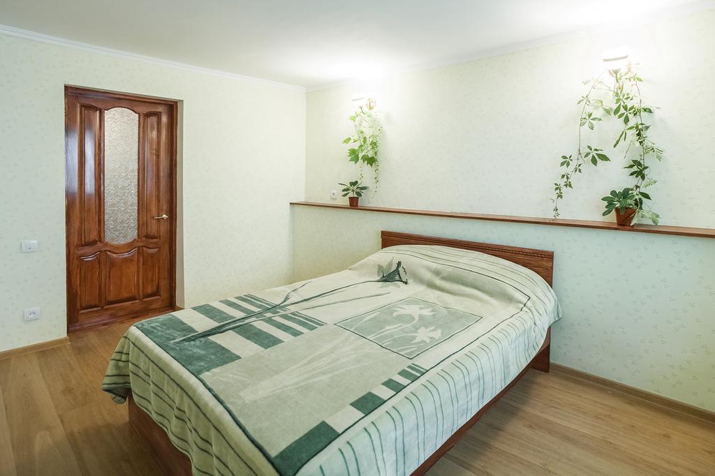 Apartment On Zhukovskogo オデッサ エクステリア 写真