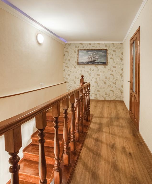 Apartment On Zhukovskogo オデッサ エクステリア 写真