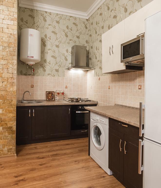 Apartment On Zhukovskogo オデッサ エクステリア 写真