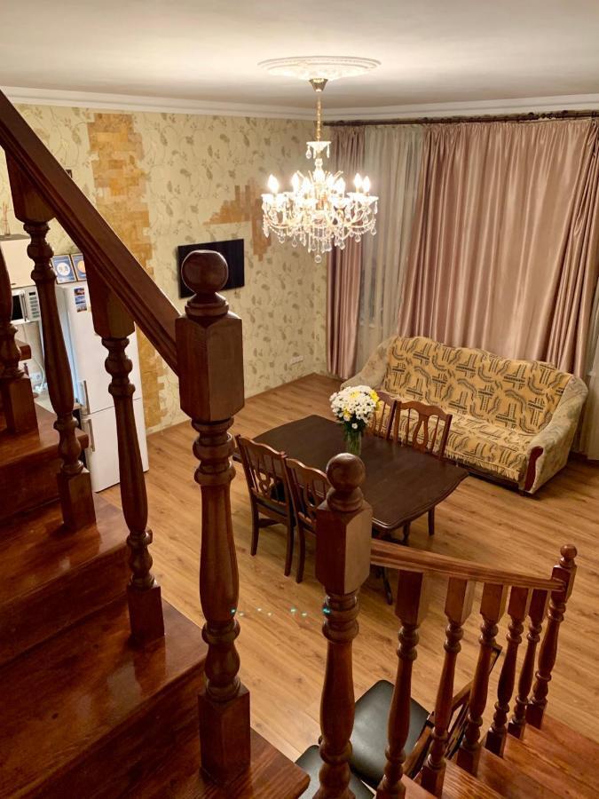 Apartment On Zhukovskogo オデッサ エクステリア 写真